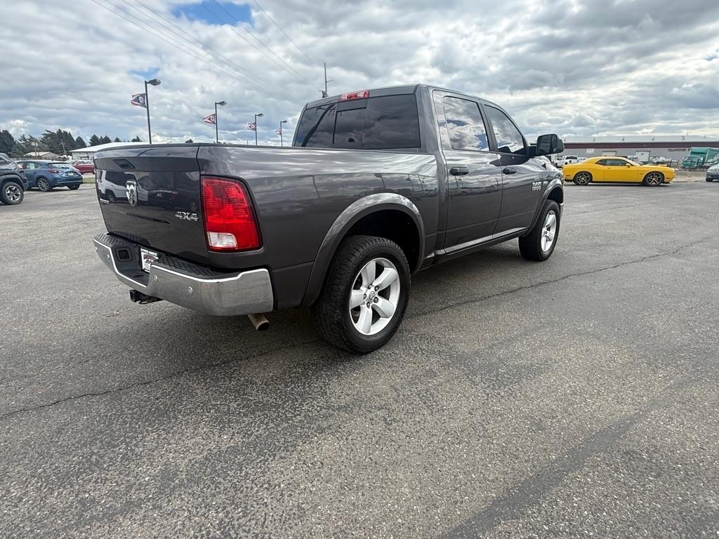 RAM 1500 SLT Crew Cab SWB 4WD 2015