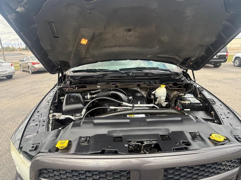 RAM 1500 SLT Crew Cab SWB 4WD 2015