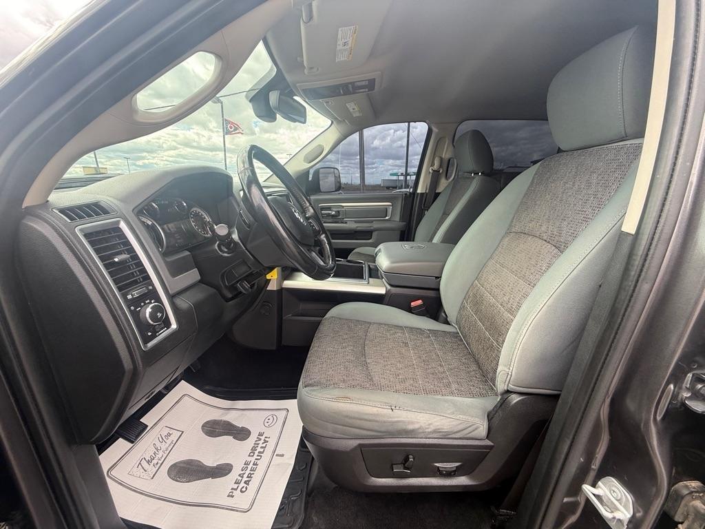 RAM 1500 SLT Crew Cab SWB 4WD 2015