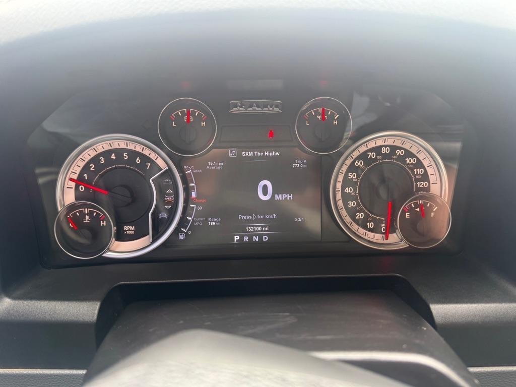 RAM 1500 SLT Crew Cab SWB 4WD 2015