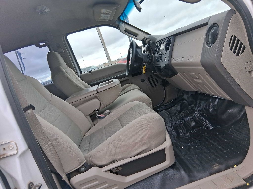 Ford F-250 SD XL Crew Cab 4WD 2008