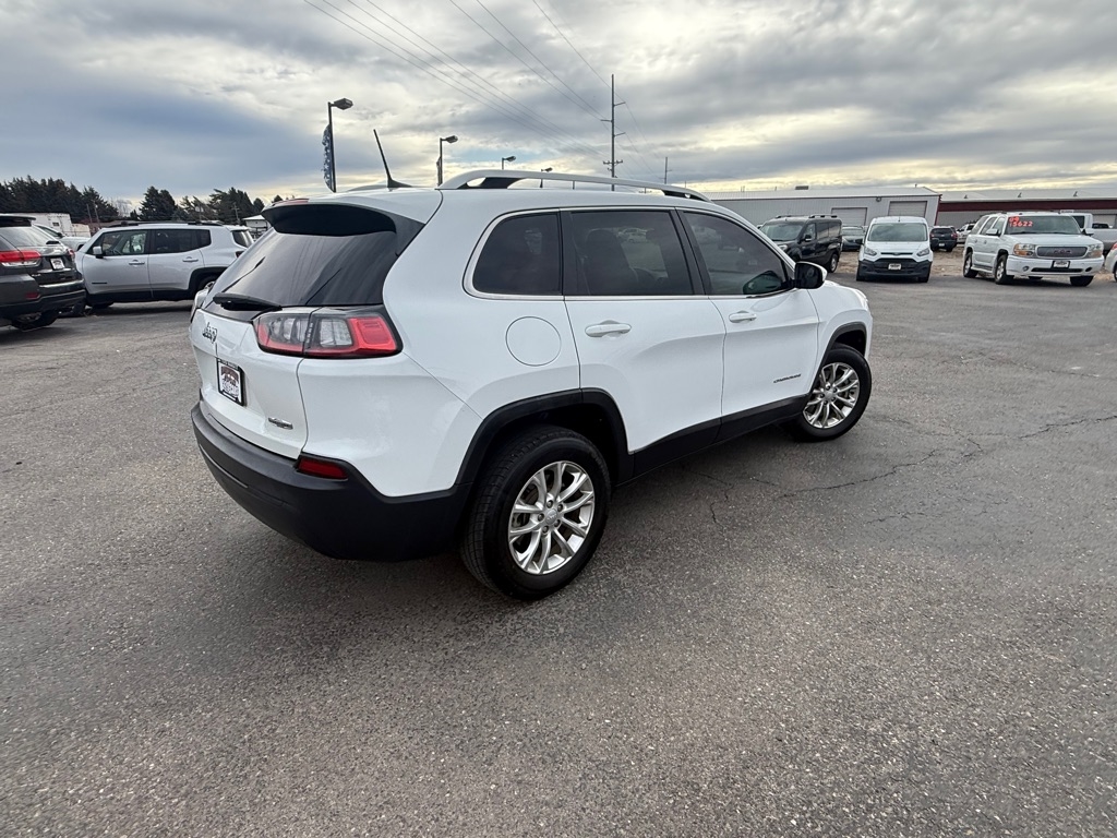 2019 Jeep Cherokee Latitude photo 3