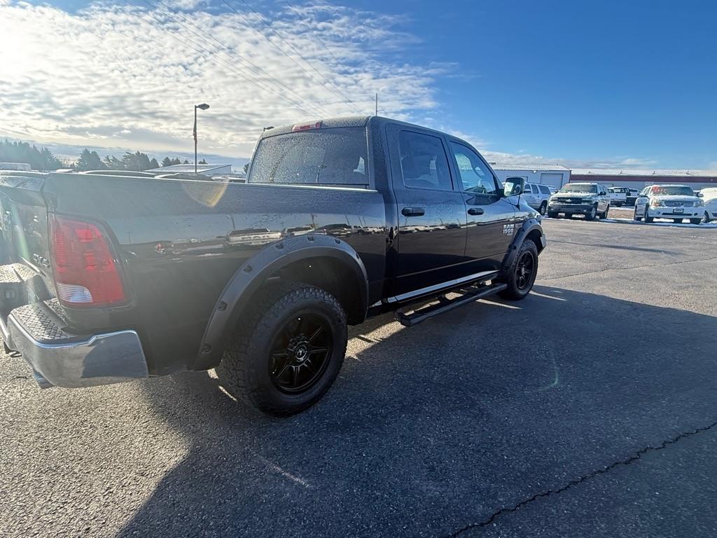 RAM 1500 Classic Tradesman Crew Cab SWB 4WD 2019