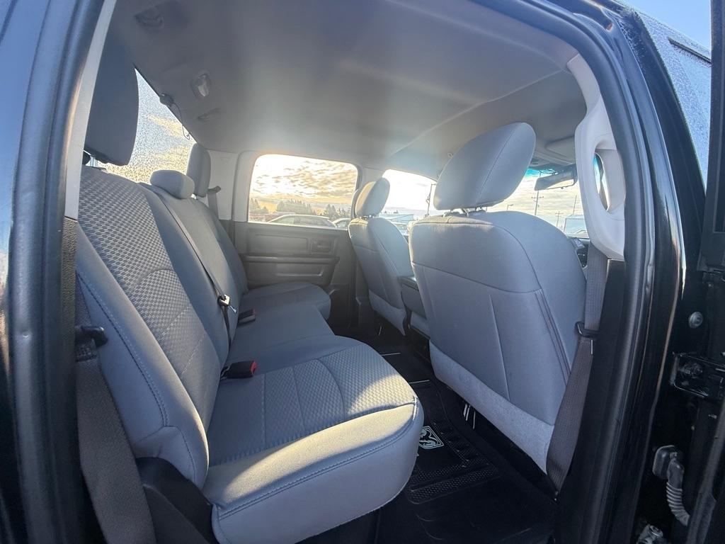 RAM 1500 Classic Tradesman Crew Cab SWB 4WD 2019