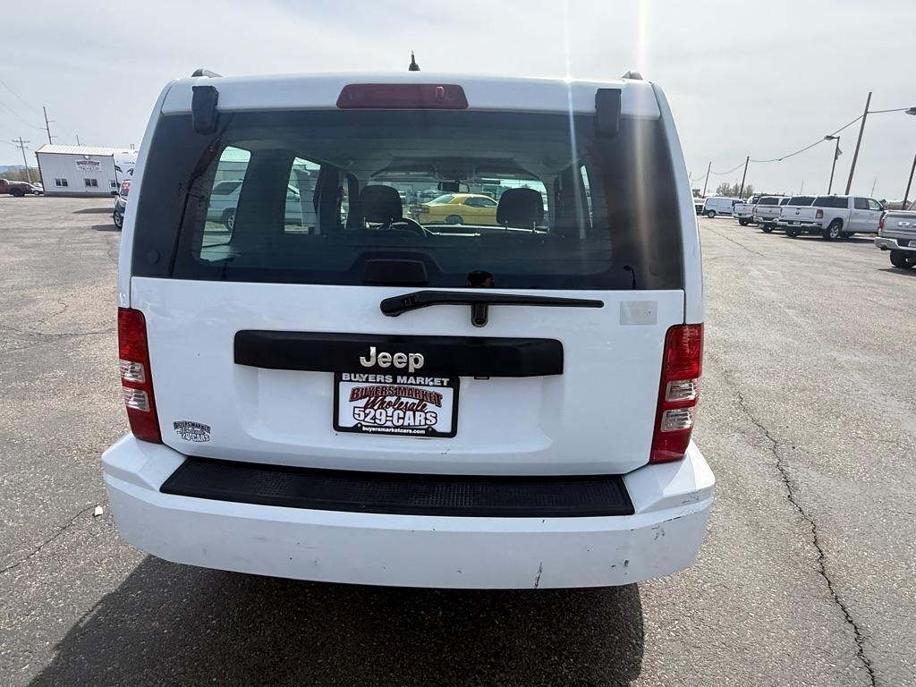 Jeep Liberty Sport 2WD 2012