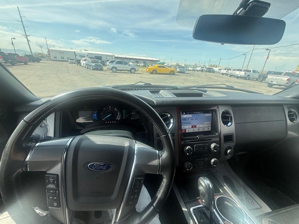 Ford Expedition EL Platinum 4WD 2016