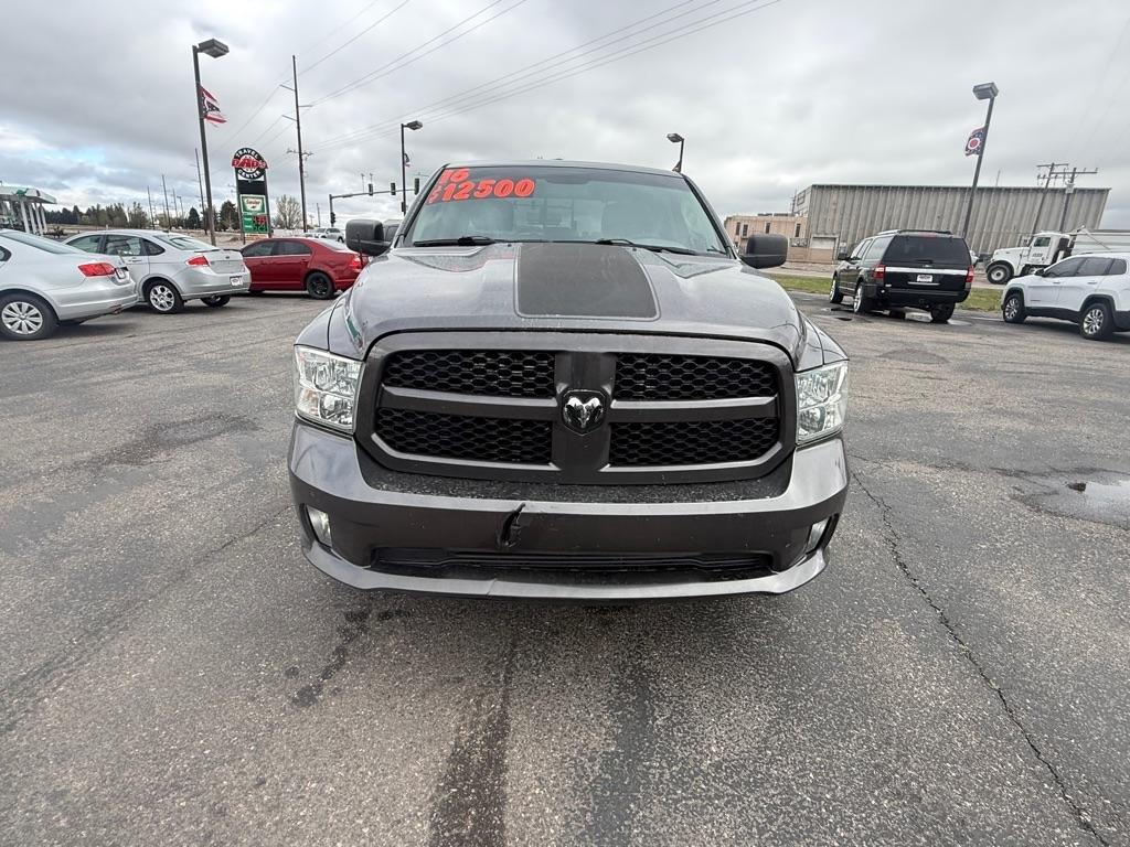 RAM 1500 Tradesman Quad Cab 2WD 2016