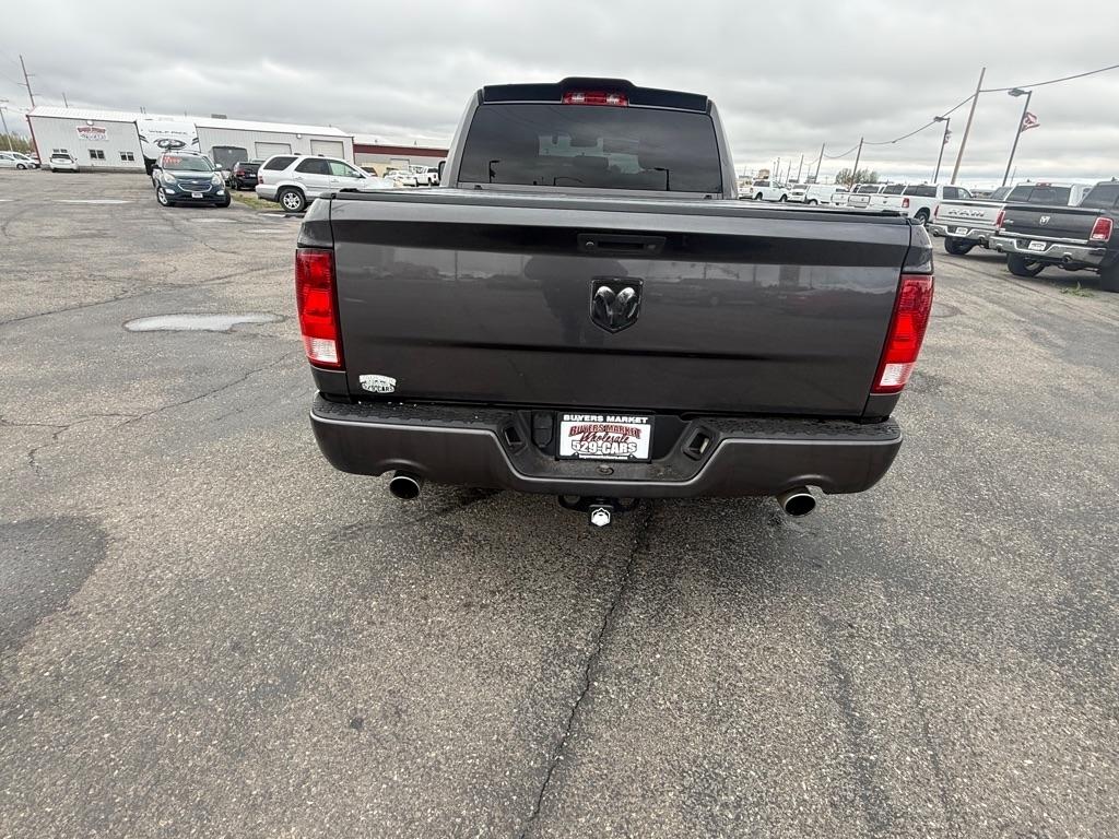 RAM 1500 Tradesman Quad Cab 2WD 2016