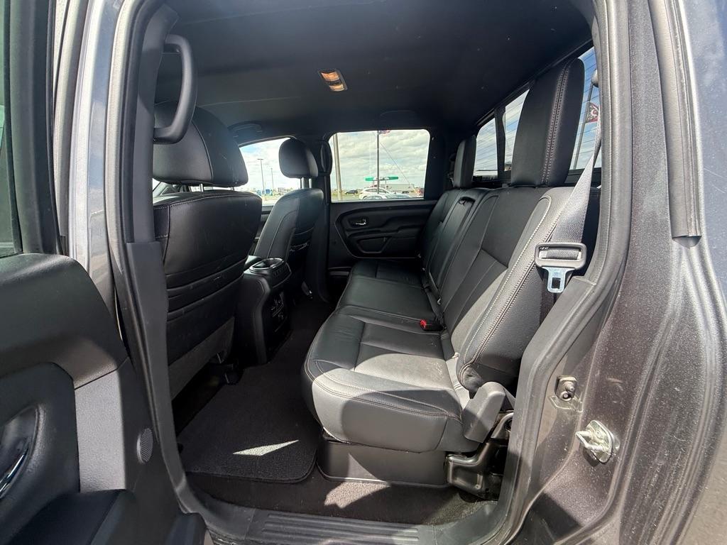 Nissan Titan XD PRO-4X Crew Cab 4WD Diesel 2018