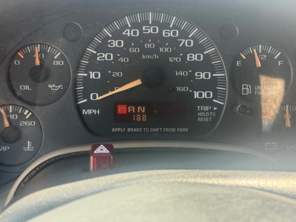 Chevrolet Astro Cargo Van AWD 2002