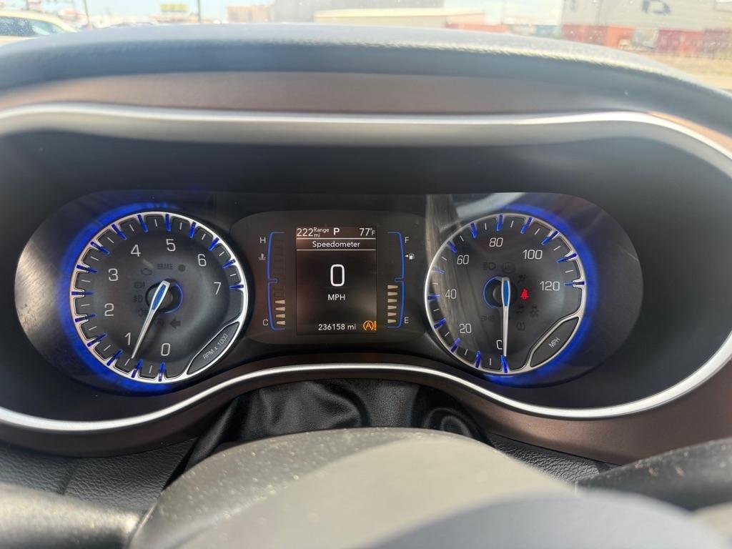 Chrysler Pacifica LX 2018