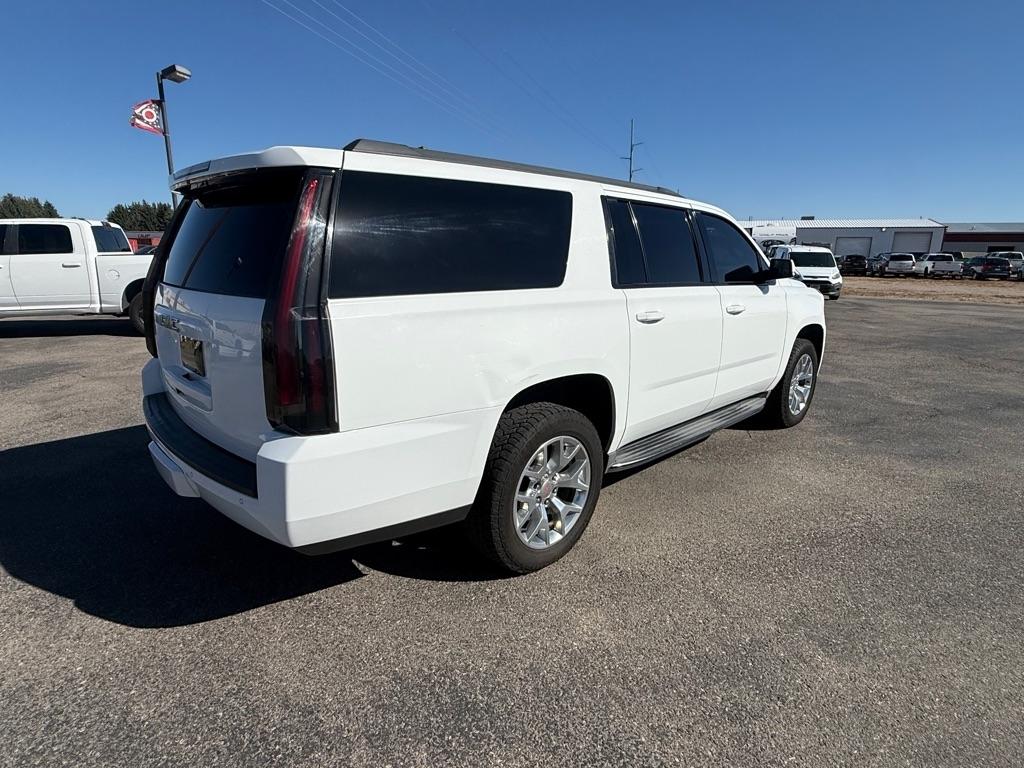 GMC Yukon XL SLE 1/2 Ton 4WD 2015