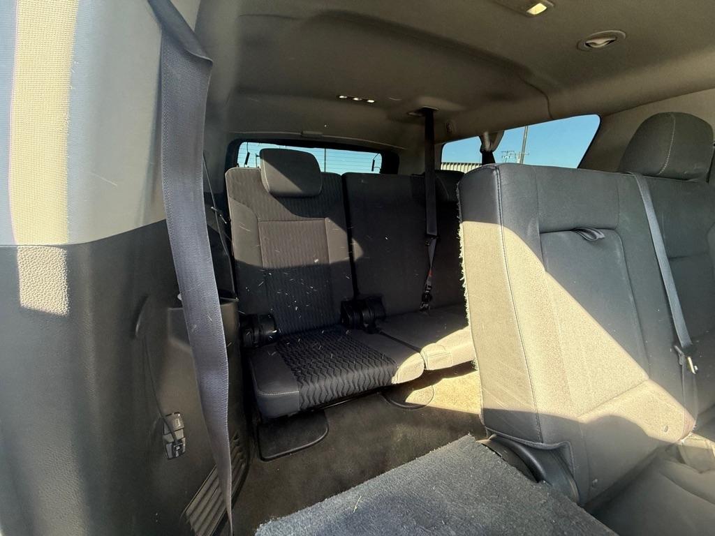 GMC Yukon XL SLE 1/2 Ton 4WD 2015