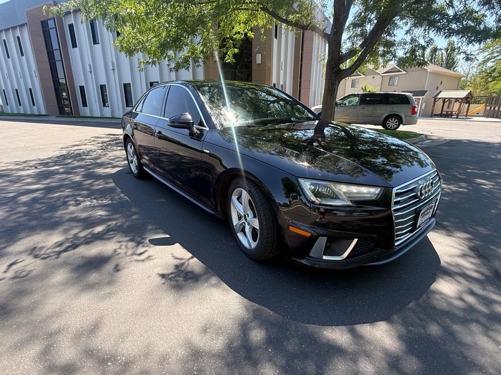 Audi A4 2.0 TFSI Premium quattro 7A 2019