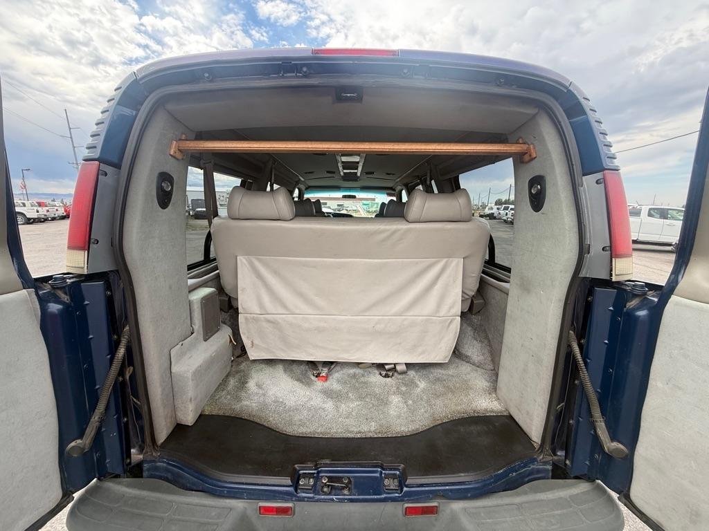 GMC Savana G1500 Cargo 2000