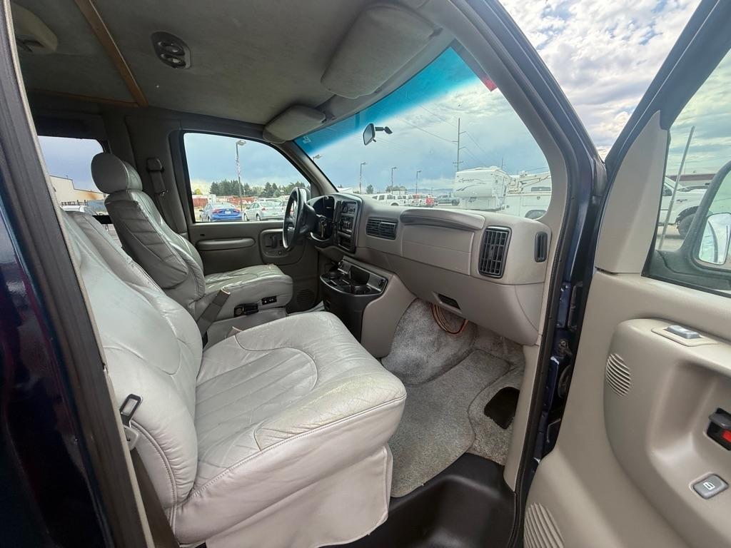 GMC Savana G1500 Cargo 2000