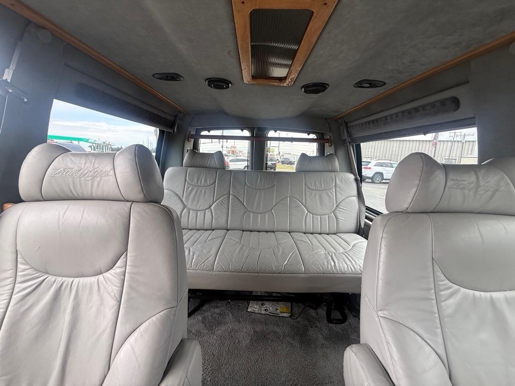 GMC Savana G1500 Cargo 2000