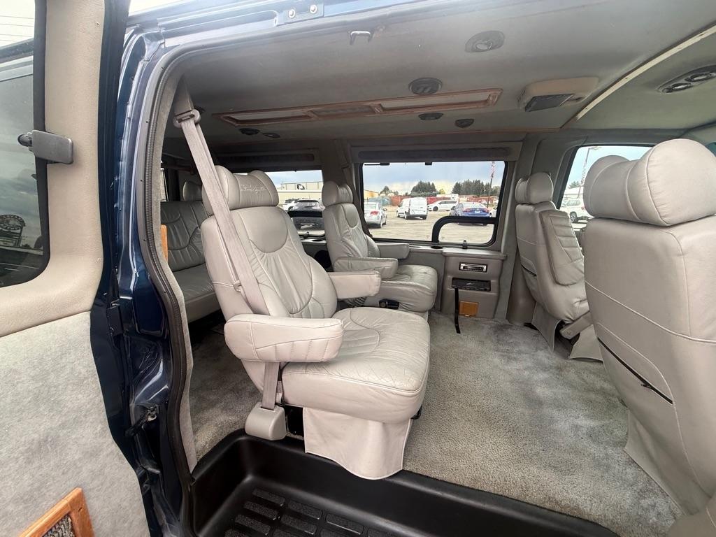 GMC Savana G1500 Cargo 2000