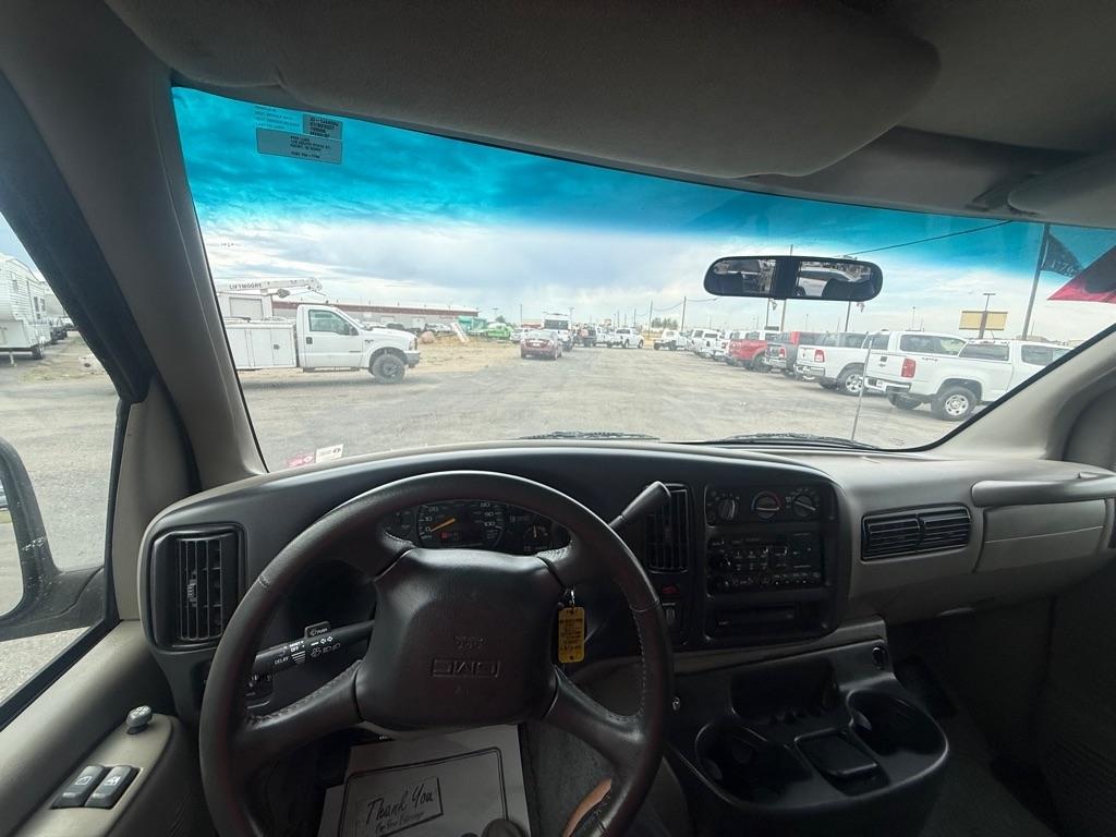 GMC Savana G1500 Cargo 2000