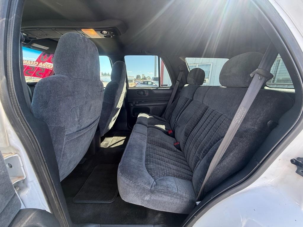 Chevrolet Blazer LS 4-Door 4WD 2000