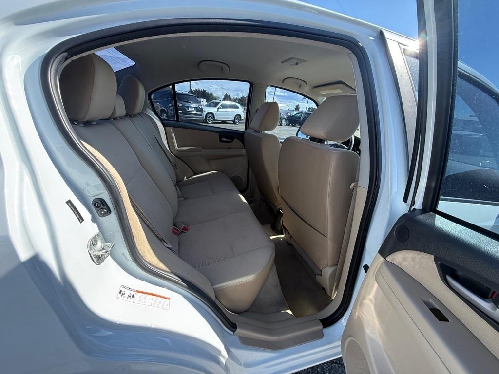 Suzuki SX4 Sport LE 2012