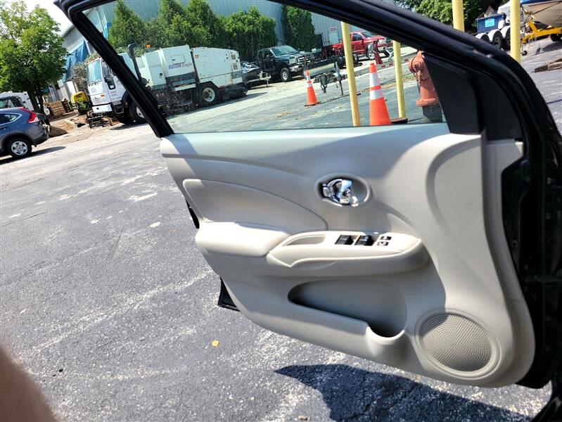 Nissan Versa 1.6 S Sedan 2012 Nissan Versa 1.6 S Sedan 2012