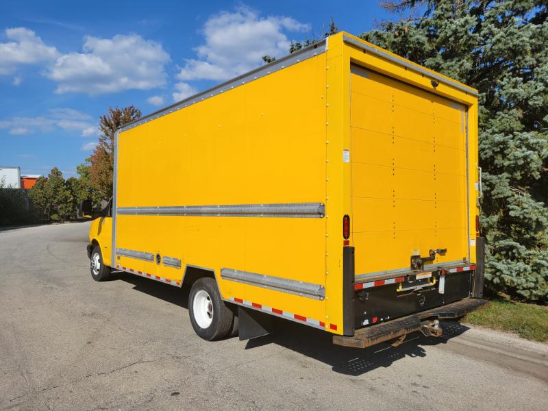 2021 Gmc Savana 3500 Cutaway photo 4