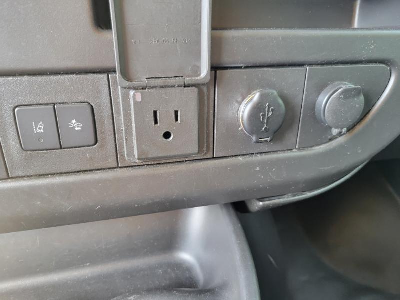 GMC Savana G3500 177 in. 2021 GMC Savana G3500 177 in. 2021