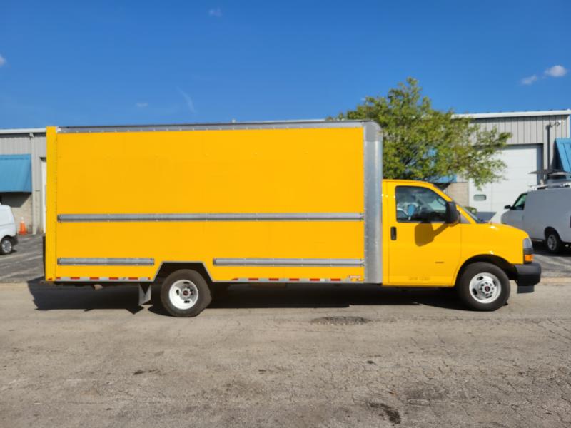 GMC Savana G3500 177 in. 2021 GMC Savana G3500 177 in. 2021