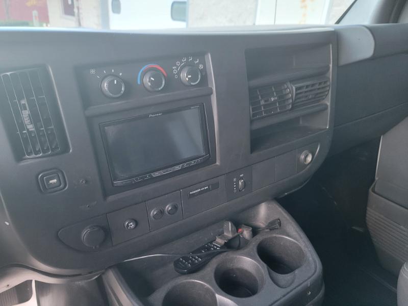 Chevrolet Express 1500 AWD Cargo 2011 Chevrolet Express 1500 AWD Cargo 2011