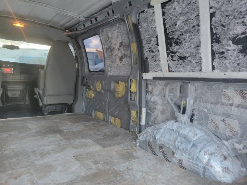 Chevrolet Express 1500 AWD Cargo 2011 Chevrolet Express 1500 AWD Cargo 2011