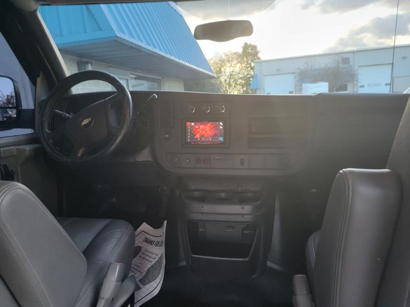 Chevrolet Express 1500 AWD Cargo 2011 Chevrolet Express 1500 AWD Cargo 2011