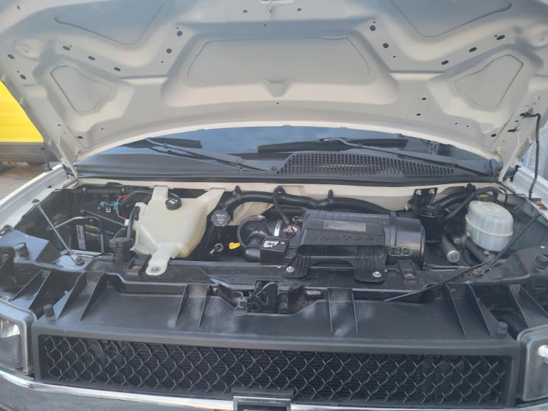 Chevrolet Express 1500 AWD Cargo 2011 Chevrolet Express 1500 AWD Cargo 2011