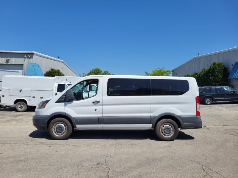 Ford Transit 150 Wagon Low Roof XL 60/40 Pass. 130-in. WB 2016