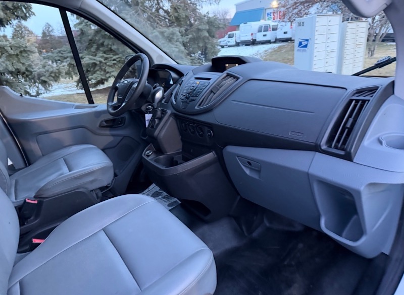 Ford Transit 150 Van Low Roof 60/40 Pass. 130-in. WB 2019