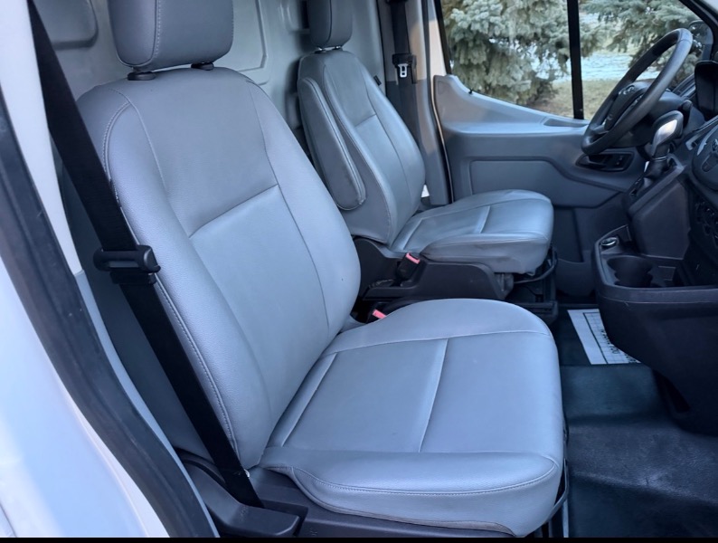 Ford Transit 150 Van Low Roof 60/40 Pass. 130-in. WB 2019