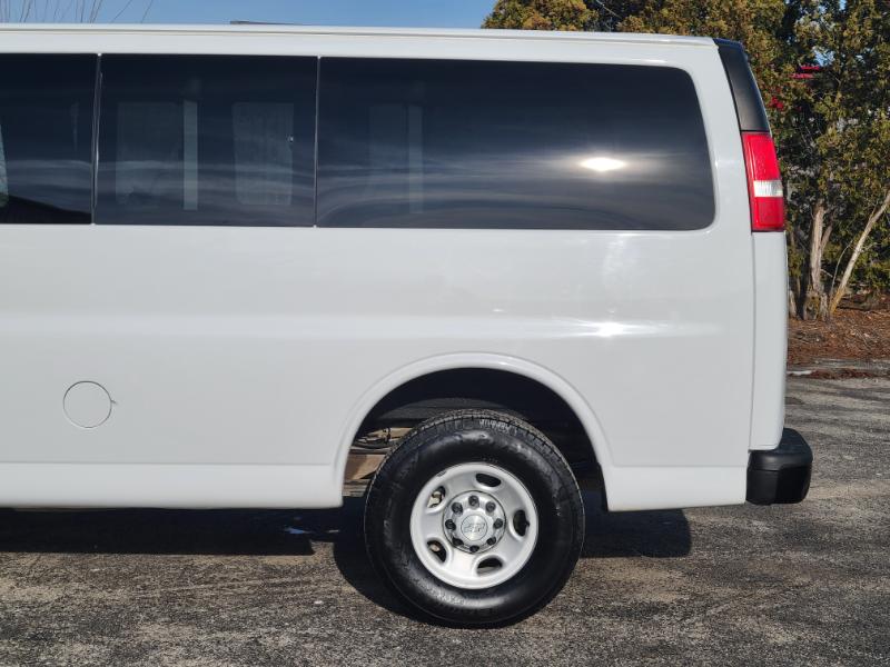 Chevrolet Express LS 2500 2016