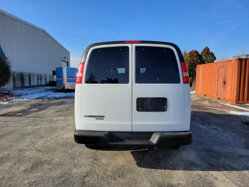 Chevrolet Express LS 2500 2016