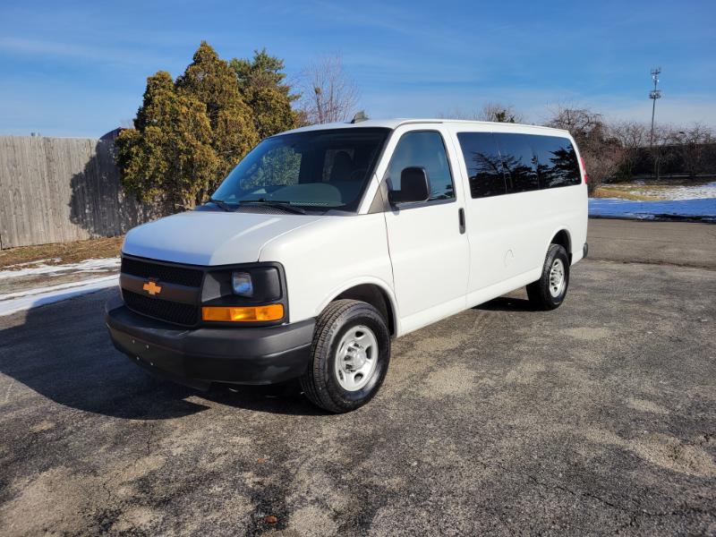 Chevrolet Express LS 2500 2016
