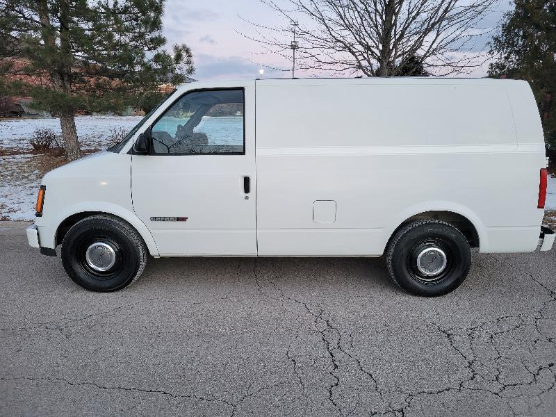 GMC Safari XT Cargo Van 1992