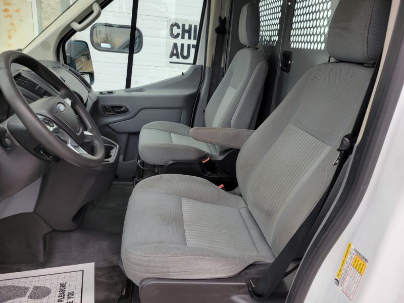 Ford Transit 250 Van Med. Roof w/Sliding Pass. 148-in. WB 2015