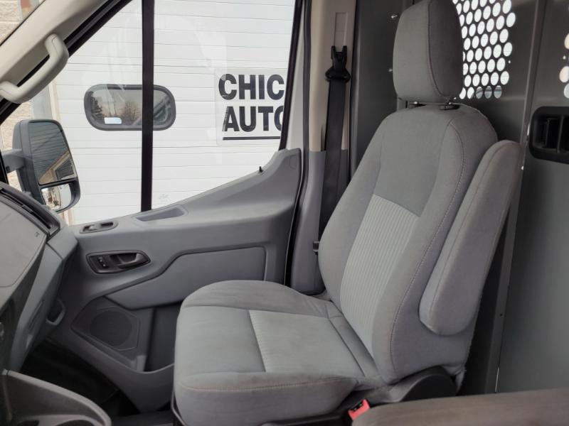 Ford Transit 250 Van Med. Roof w/Sliding Pass. 148-in. WB 2015