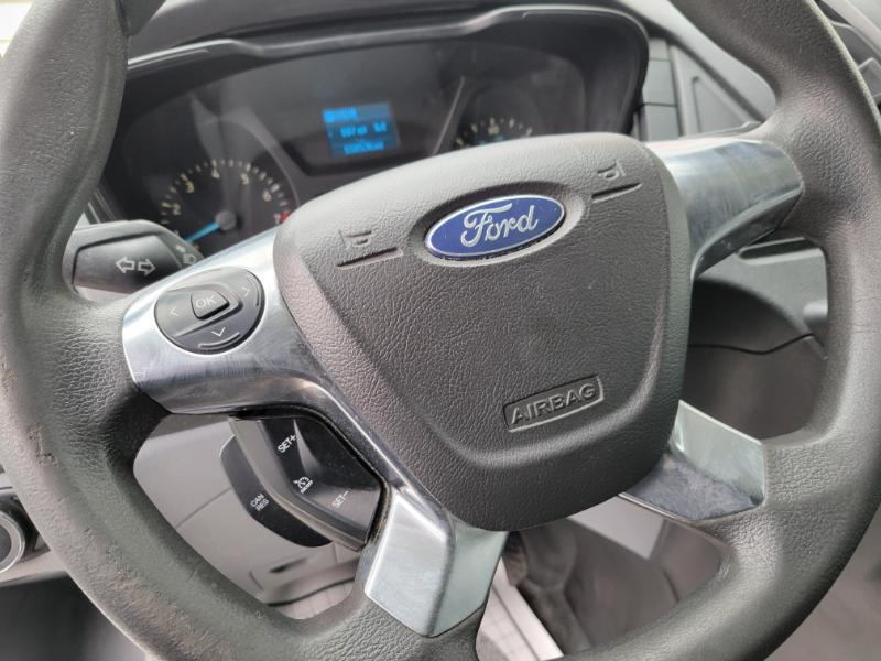 Ford Transit 250 Van Med. Roof w/Sliding Pass. 148-in. WB 2015