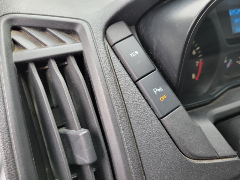 Ford Transit 250 Van Med. Roof w/Sliding Pass. 148-in. WB 2015