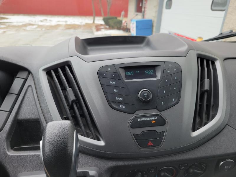 Ford Transit 250 Van Med. Roof w/Sliding Pass. 148-in. WB 2015