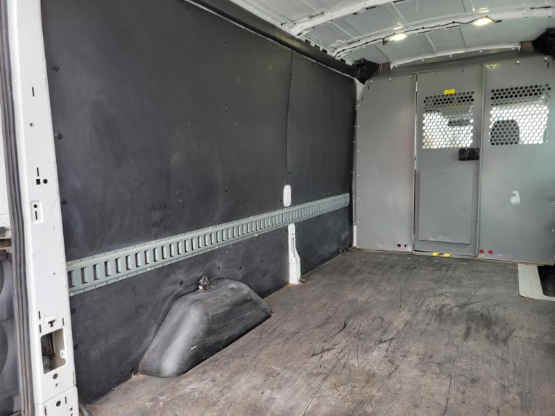 Ford Transit 250 Van Med. Roof w/Sliding Pass. 148-in. WB 2015