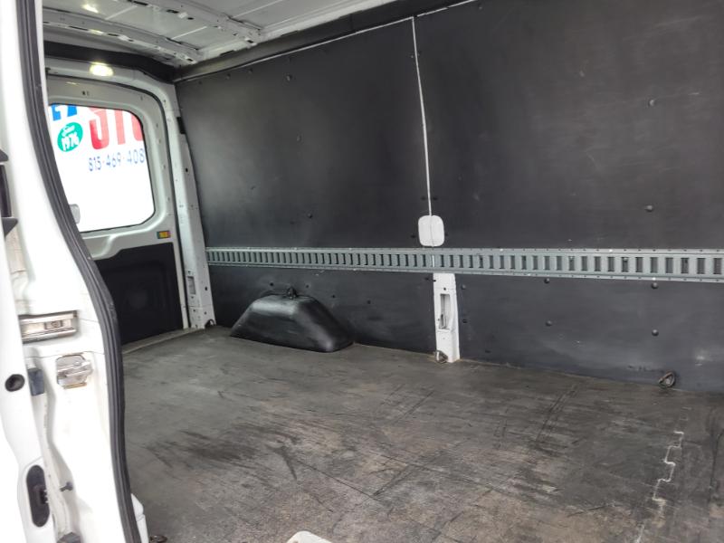 Ford Transit 250 Van Med. Roof w/Sliding Pass. 148-in. WB 2015