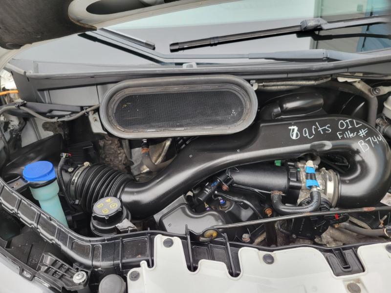 Ford Transit 250 Van Med. Roof w/Sliding Pass. 148-in. WB 2015