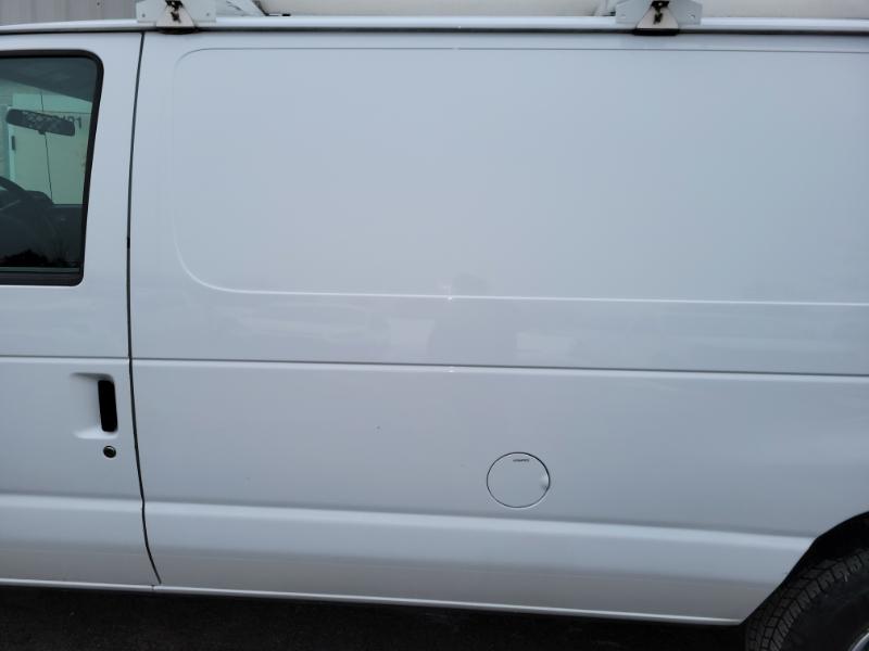 Ford Econoline E-350 Super Duty 2014