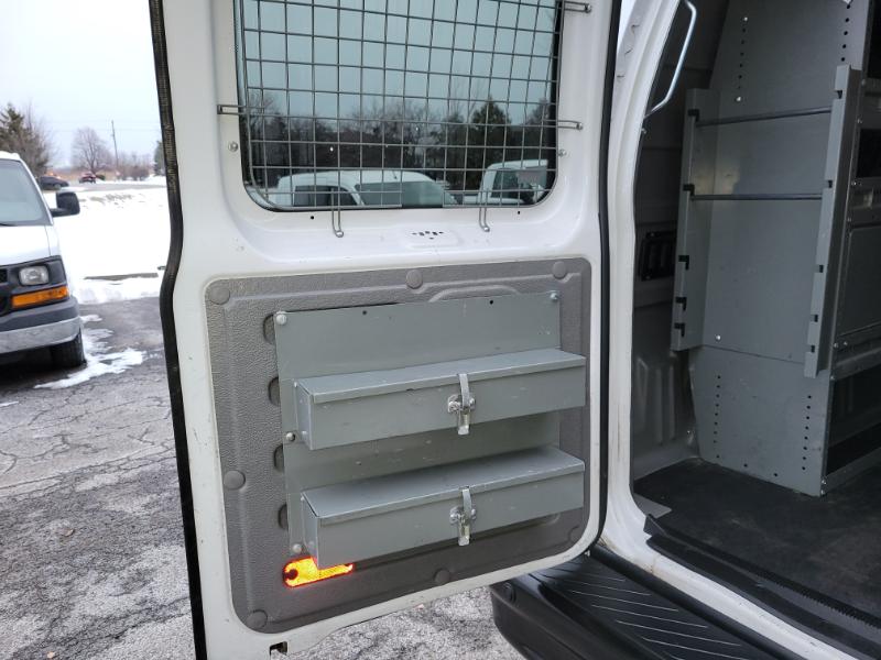 Ford Econoline E-350 Super Duty 2014